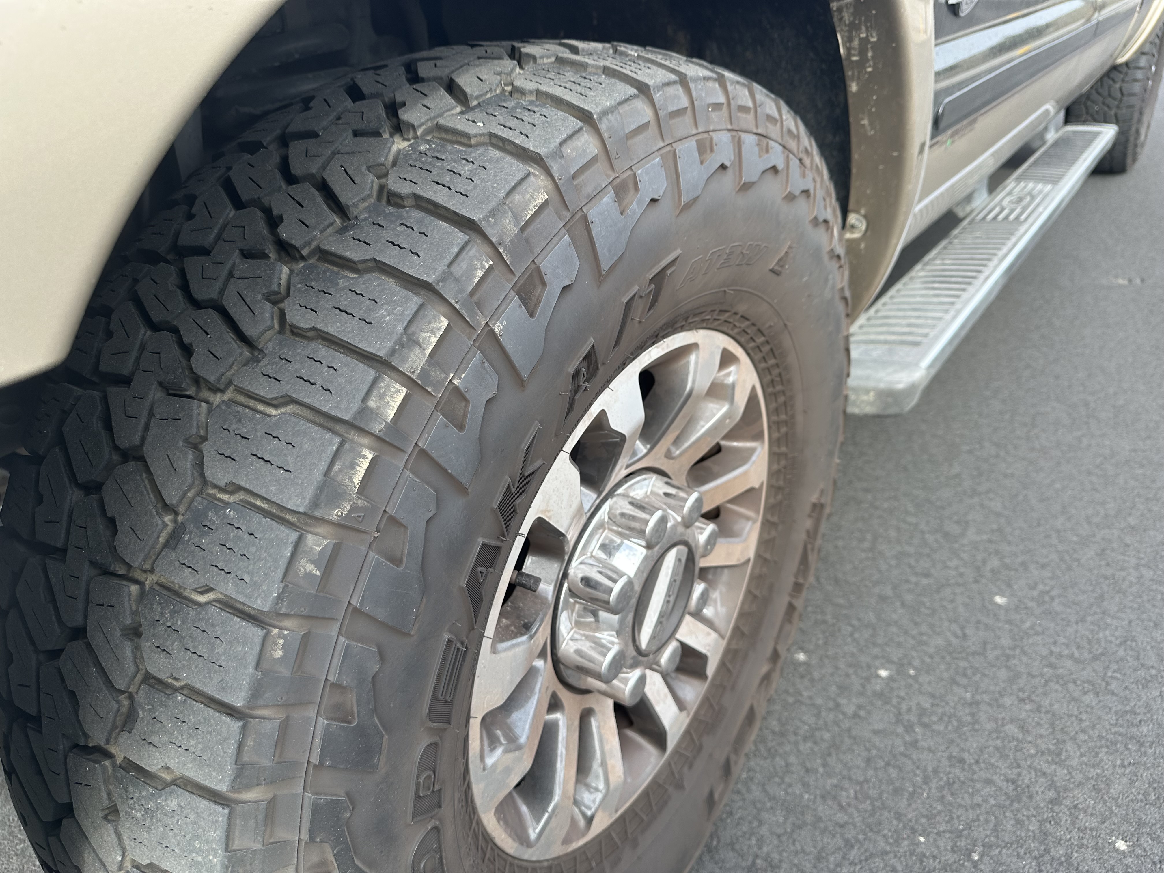 Used 2011 Ford F250 King Ranch w/ King Ranch w/Chrome Pkg RWD image 15