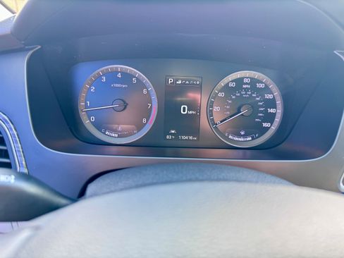 Used 2015 Hyundai Sonata Limited w/ Option Group 06 FWD image 13