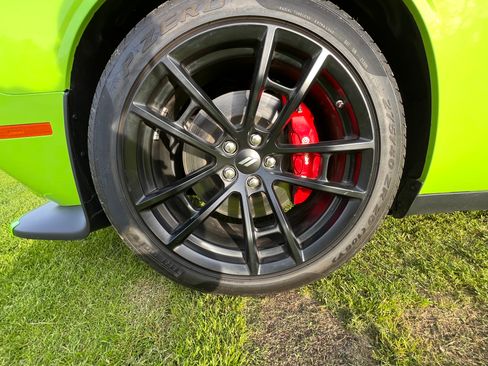 Used 2023 Dodge Challenger R/T w/ Performance Plus Package RWD image 9