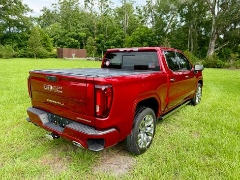 Used 2024 GMC Sierra 1500 Denali AWD/4WD image 6