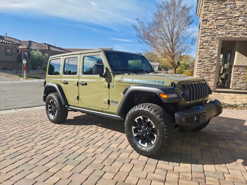 Used 2025 Jeep Wrangler Unlimited Rubicon 4xe w/ Safety Group image 1
