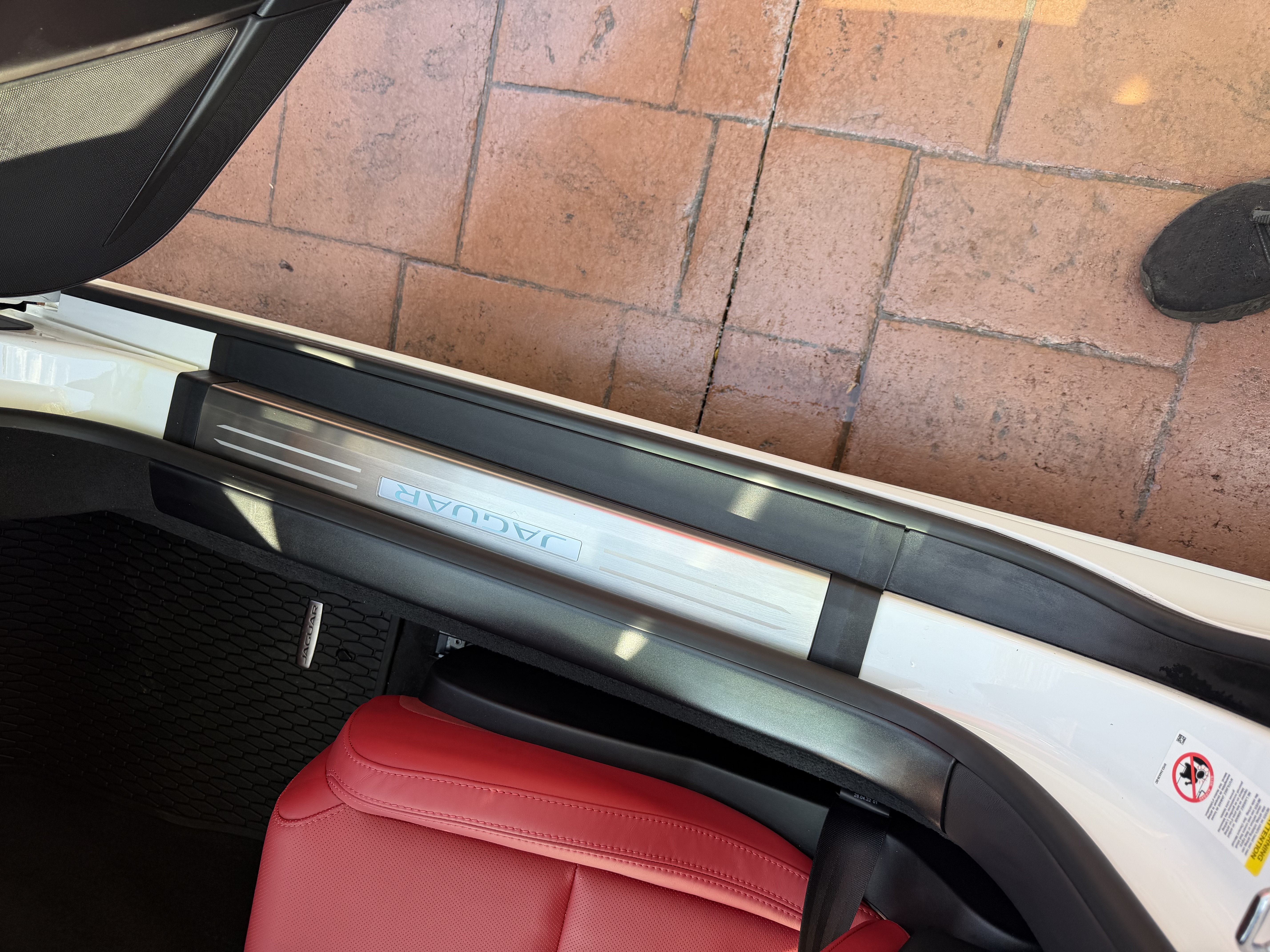 Used 2023 Jaguar F-TYPE R AWD/4WD image 18