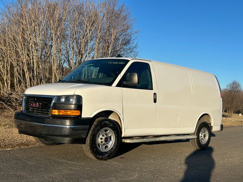 Used 2021 GMC Savana 2500 w/ Driver Convenience Package image 1