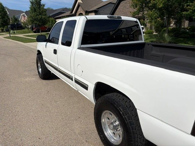 Used 2001 Chevrolet Silverado 1500 LS RWD image 4