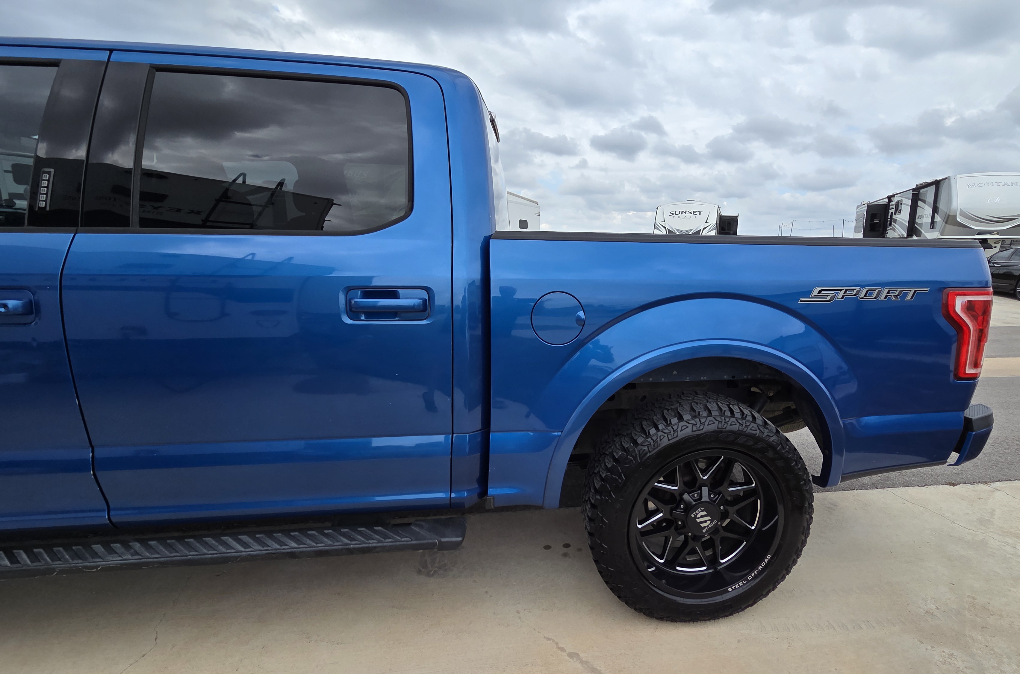 Used 2015 Ford F150 XLT w/ Equipment Group 301A Mid RWD image 26