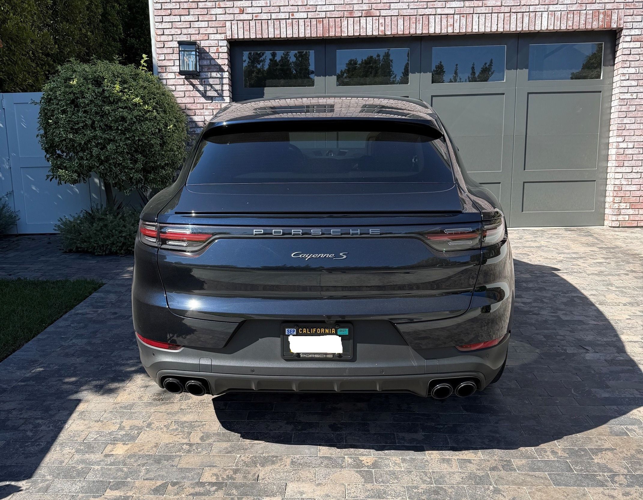 Used 2022 Porsche Cayenne S Platinum AWD/4WD image 8
