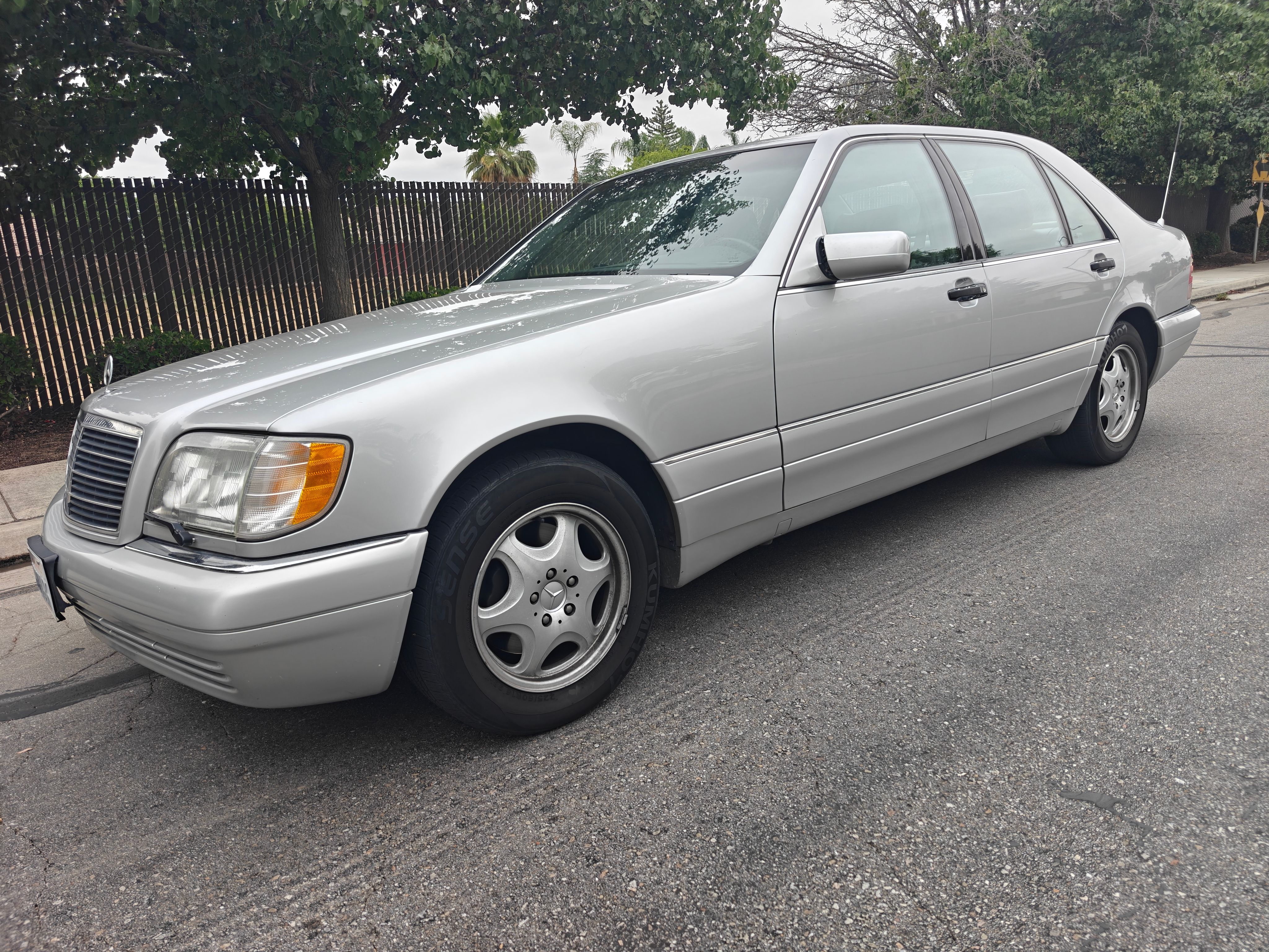 Used 1999 Mercedes-Benz S 320 image 2