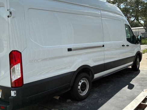 Used 2023 Ford Transit 250 148 High Roof Extended RWD image 6