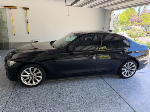 Used 2013 BMW 328i xDrive Sedan AWD/4WD image 4