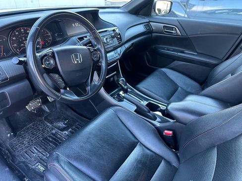Used 2017 Honda Accord Sport Special Edition image 12