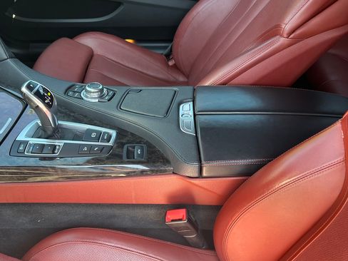 Used 2012 BMW 650i xDrive Convertible image 12