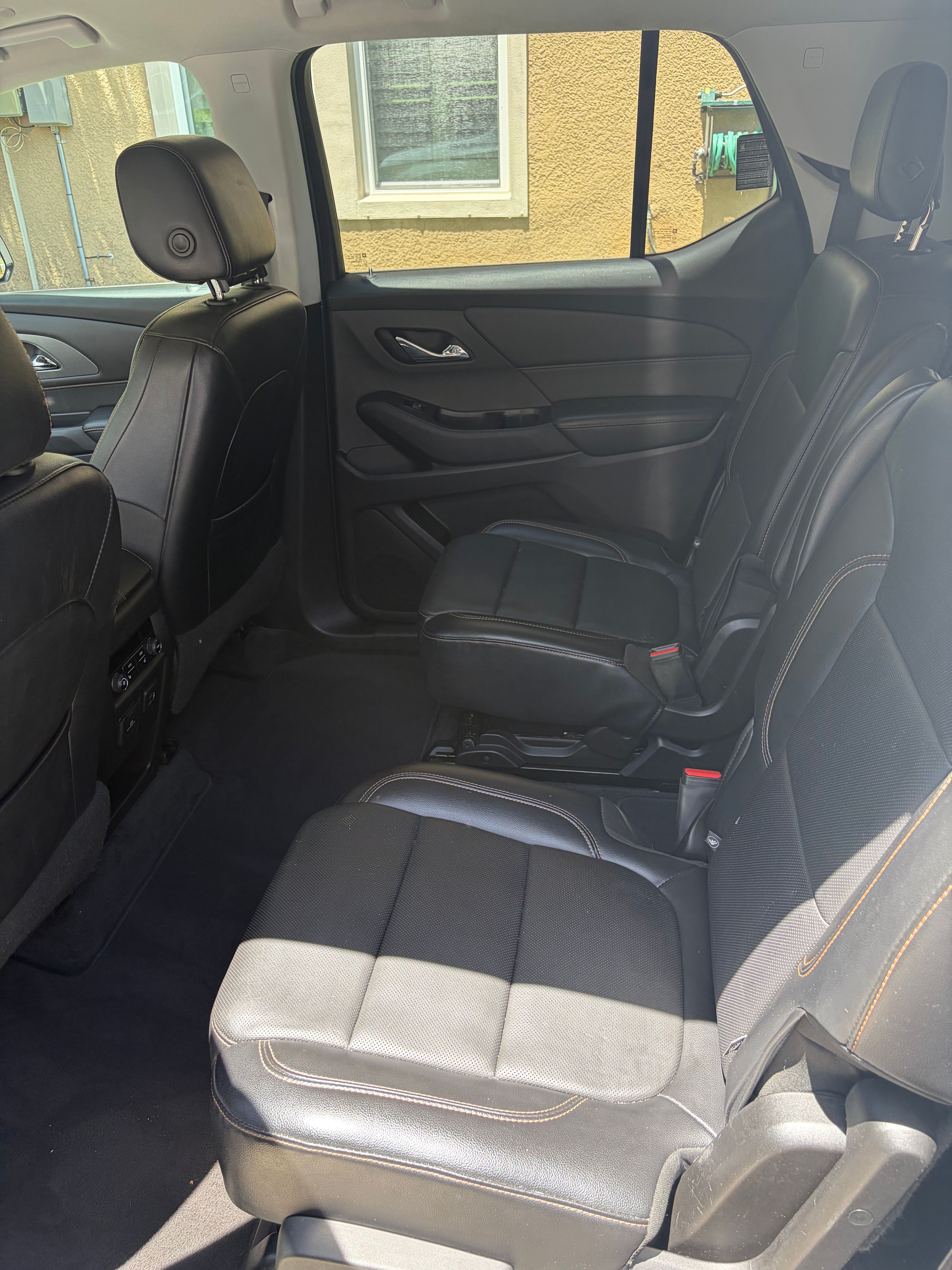 Used 2018 Chevrolet Traverse Premier FWD image 10