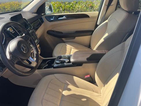 Used 2019 Mercedes-Benz GLS 450 4MATIC image 10