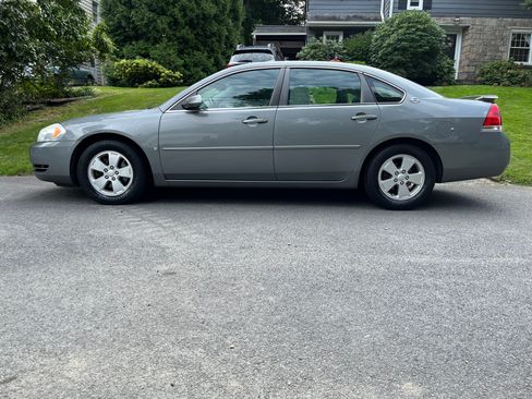 Used 2008 Chevrolet Impala LT w/ Luxury Edition Package FWD image 1
