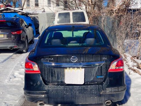 Used 2013 Nissan Altima 2.5 SV image 4