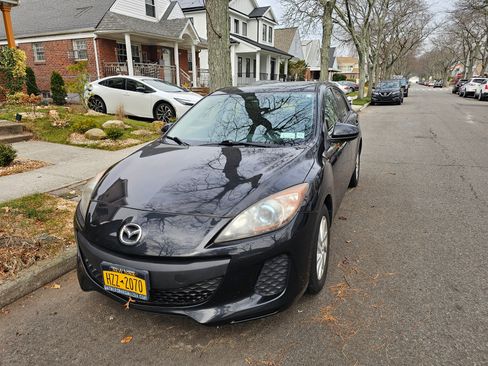 Used 2013 MAZDA MAZDA3 i Touring image 5