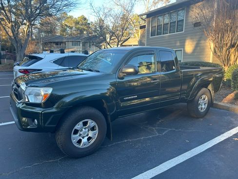 Used 2013 Toyota Tacoma 4x4 Access Cab V6 w/ TRD Off-Road Pkg image 1