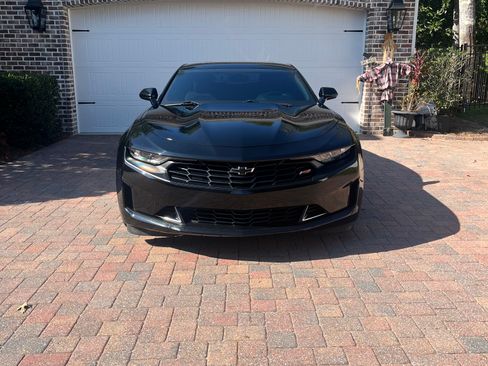 Used 2019 Chevrolet Camaro LT w/ RS Package image 2