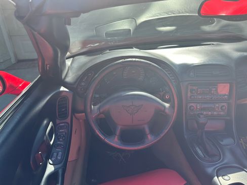 Used 2003 Chevrolet Corvette Convertible w/ Preferred Equipment Group1 image 32