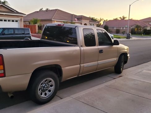 Used 2006 GMC Sierra 1500 SLE w/ Light Duty Power Package image 6