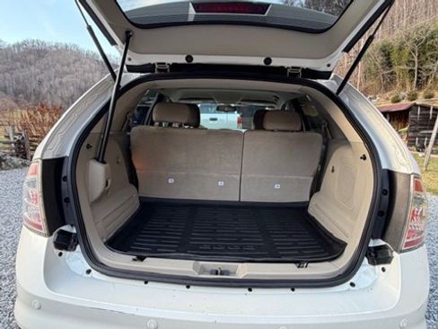 Used 2010 Ford Edge Limited image 22