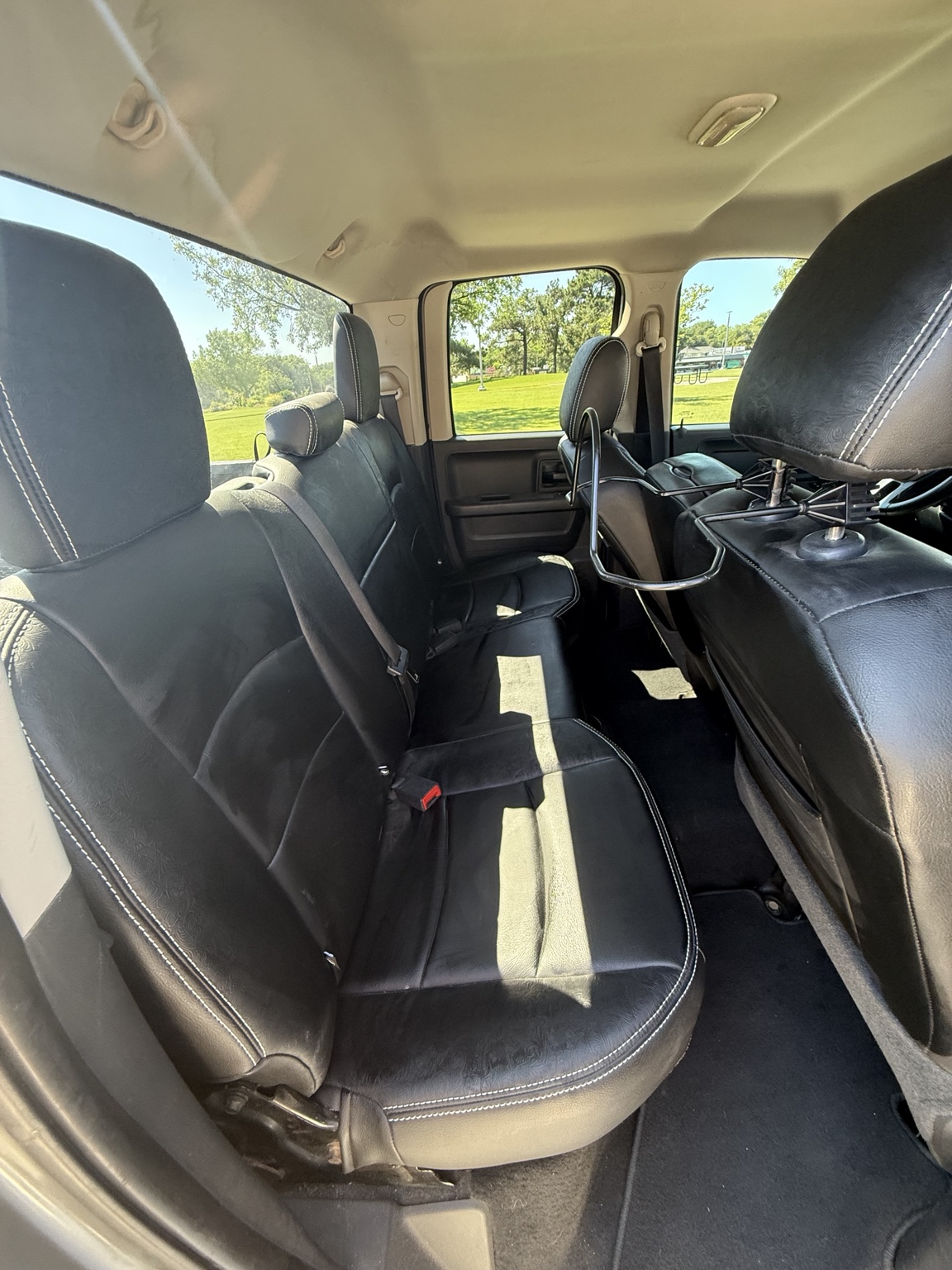 Used 2011 RAM 1500 ST w/ ST Popular Equipment Group AWD/4WD image 10