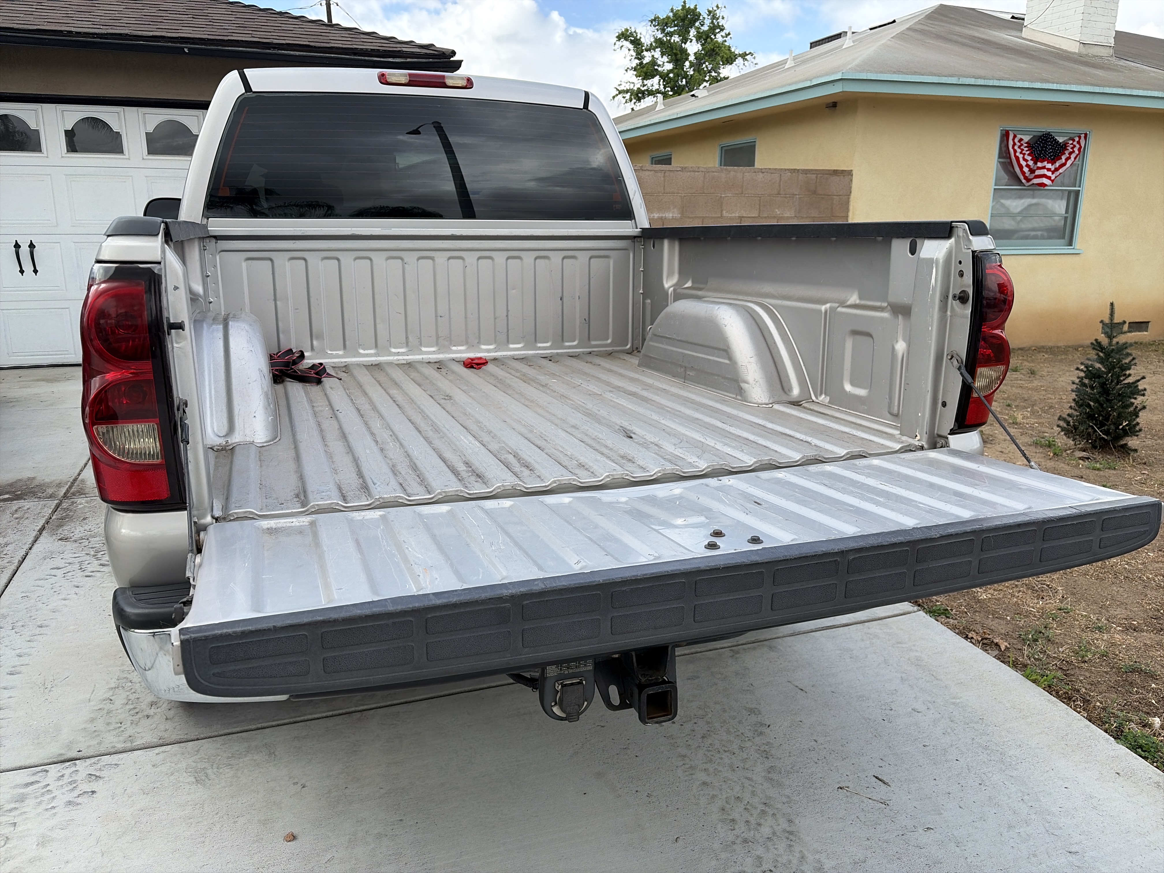 Used 2005 Chevrolet Silverado 1500 LS w/ Light Duty Power Package RWD image 6