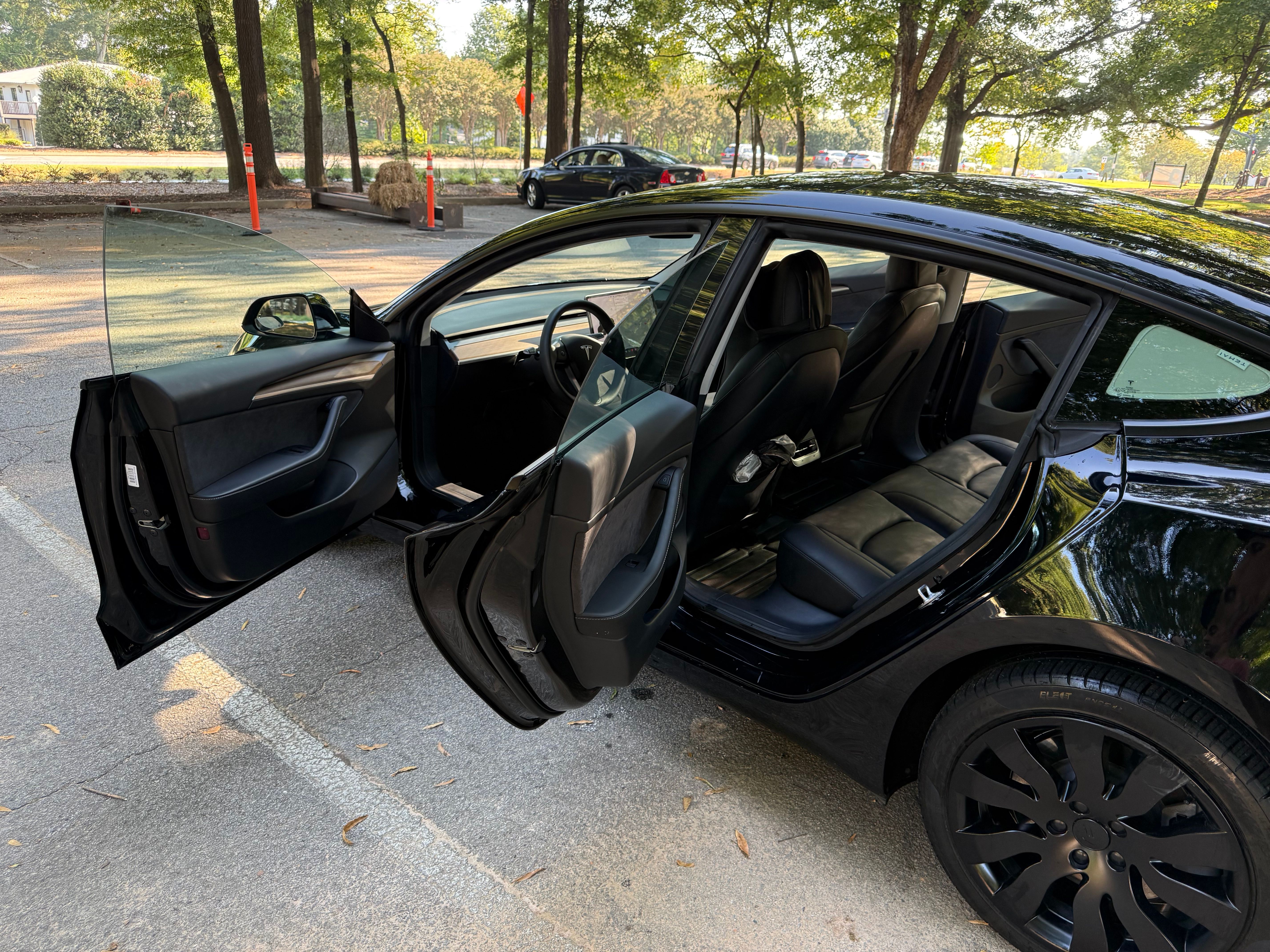 Used 2022 Tesla Model 3 Long Range AWD/4WD image 11