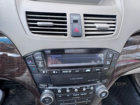 Used 2010 Acura MDX image 24