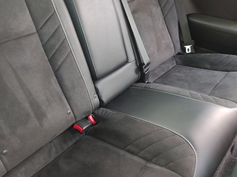 Used 2015 Dodge Challenger SRT Hellcat image 12