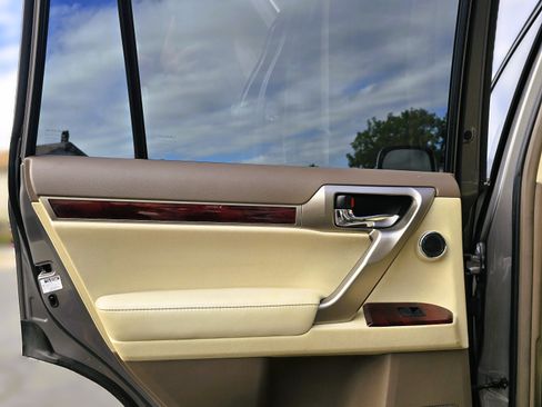 Used 2010 Lexus GX 460 Premium image 17