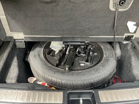 Used 2019 Mercedes-Benz GLS 550 4MATIC image 32