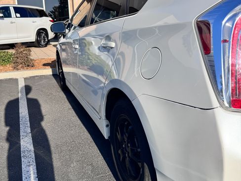 Used 2013 Toyota Prius Three image 5