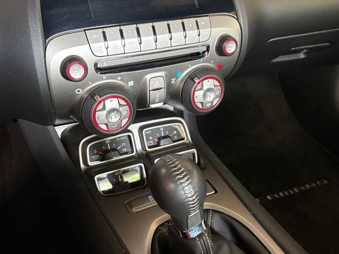 Used 2010 Chevrolet Camaro SS w/ RS Package RWD image 4