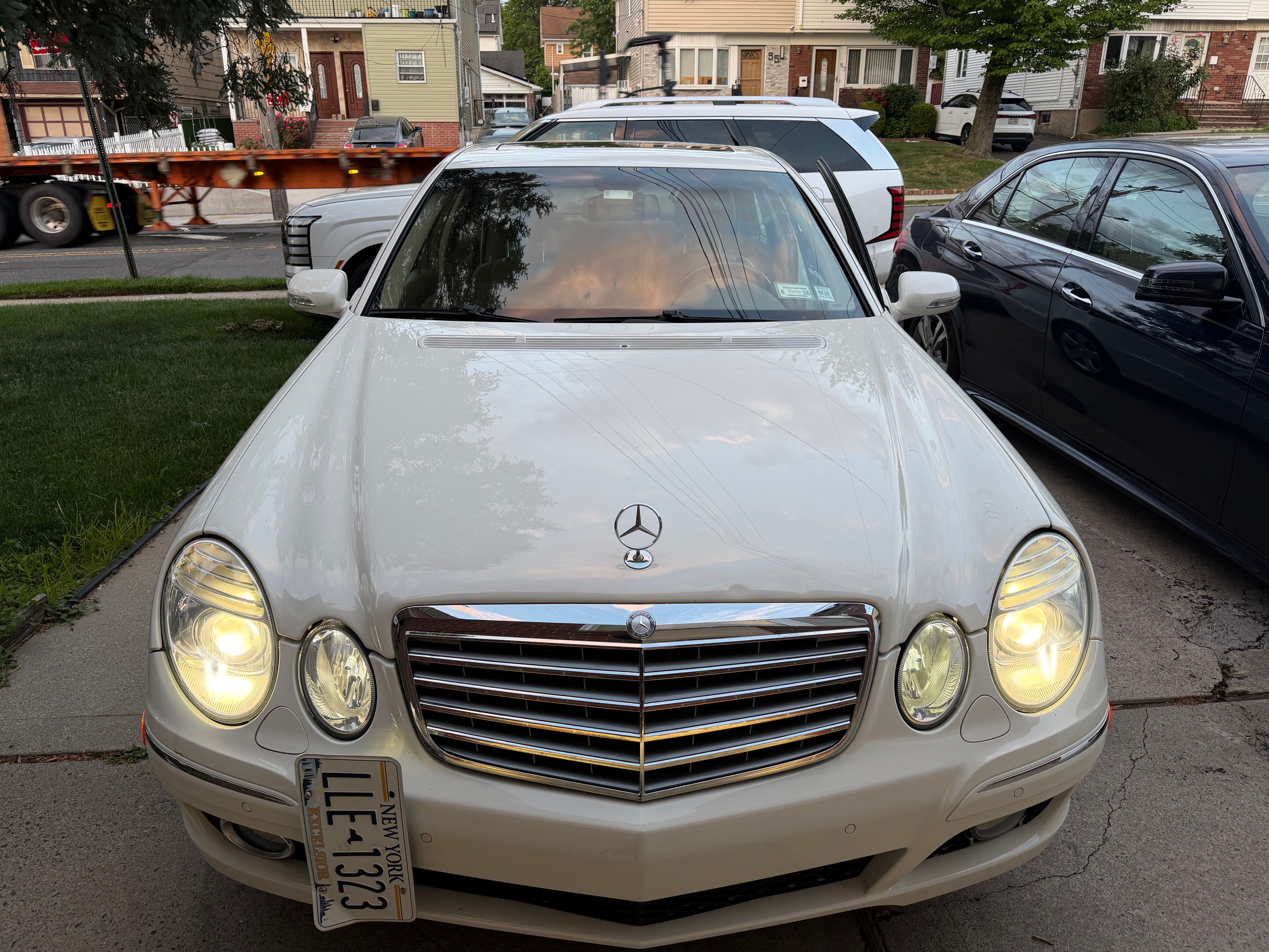 Used 2007 Mercedes-Benz E 550 Sedan image 2