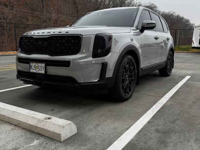 Used 2022 Kia Telluride EX w/ EX Premium Package