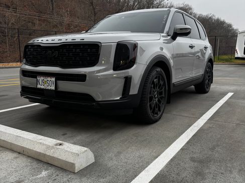 Used 2022 Kia Telluride EX w/ EX Premium Package image 1
