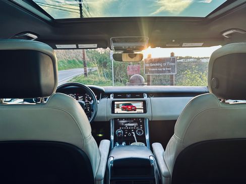 Used 2018 Land Rover Range Rover Sport Supercharged image 14