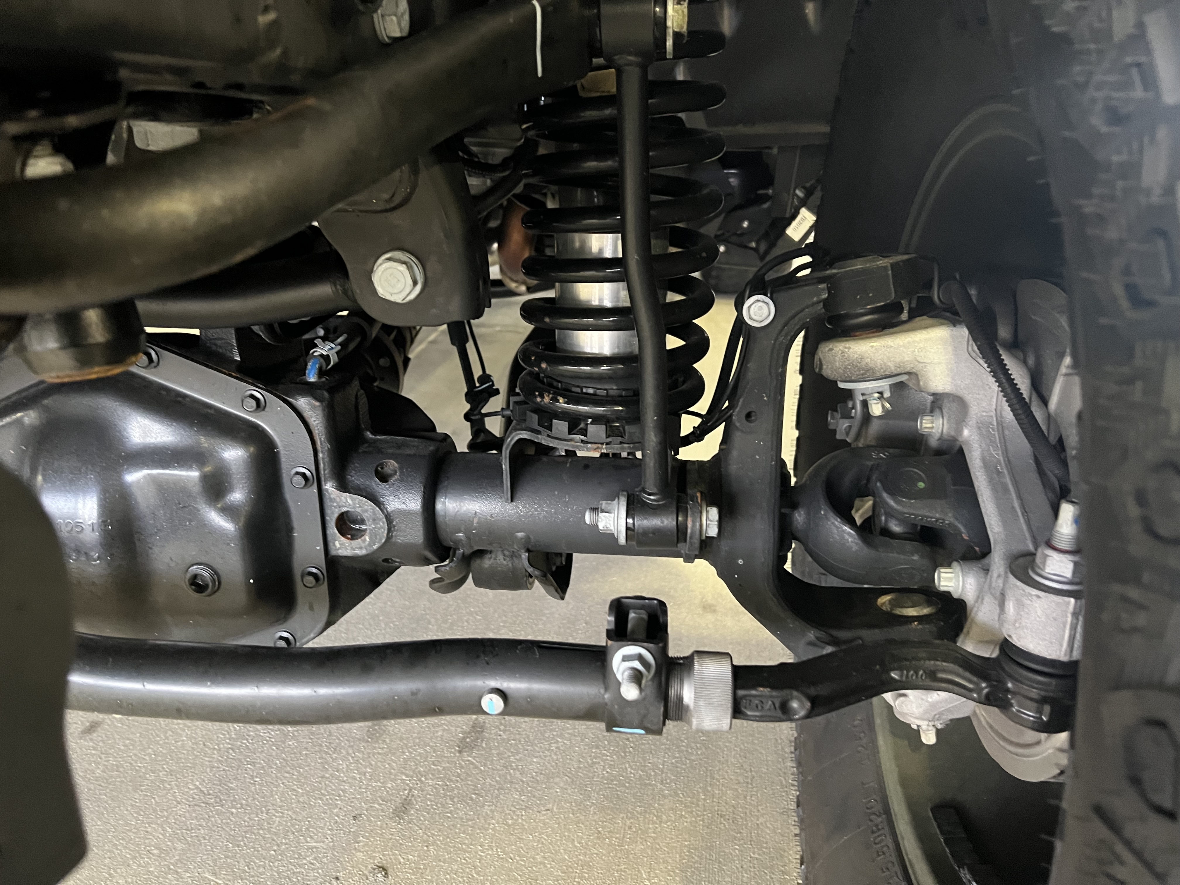 Used 2023 Jeep Gladiator Sport AWD/4WD image 10