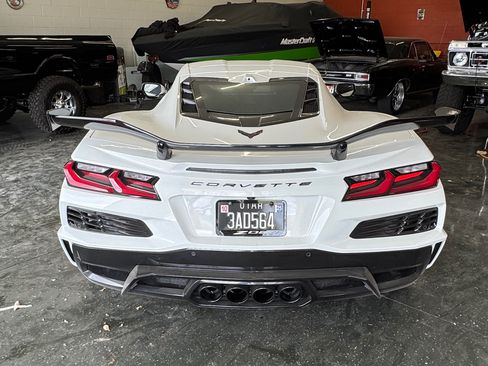 Used 2023 Chevrolet Corvette Z06 w/ Z07 Performance Package RWD image 2