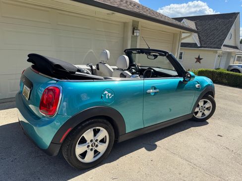 Used 2016 MINI Cooper Convertible FWD image 15