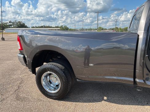 Used 2021 RAM 3500 Tradesman AWD/4WD image 14