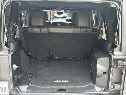 Used 2013 Jeep Wrangler Unlimited Sport image 12