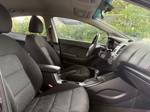 Used 2016 Kia Forte LX FWD image 12