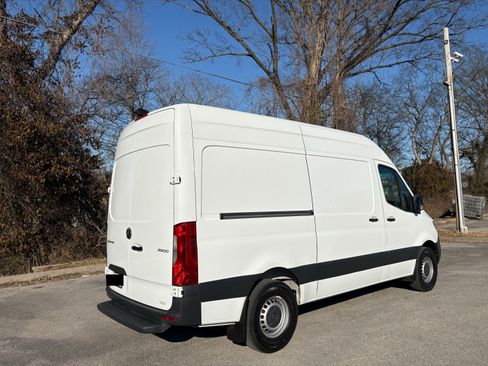 Used 2020 Mercedes-Benz Sprinter 2500 image 5
