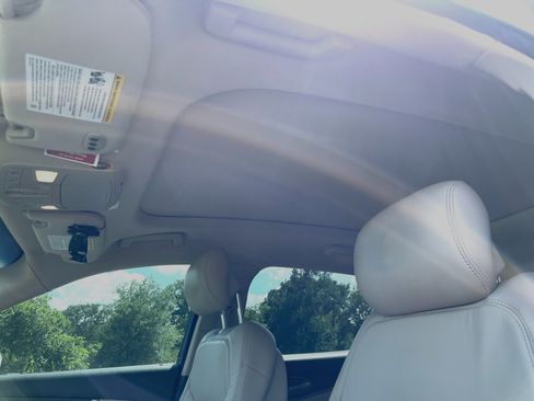 Used 2017 Lincoln MKX Reserve FWD image 13