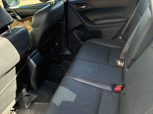 Used 2016 Subaru Forester 2.5i Limited image 10