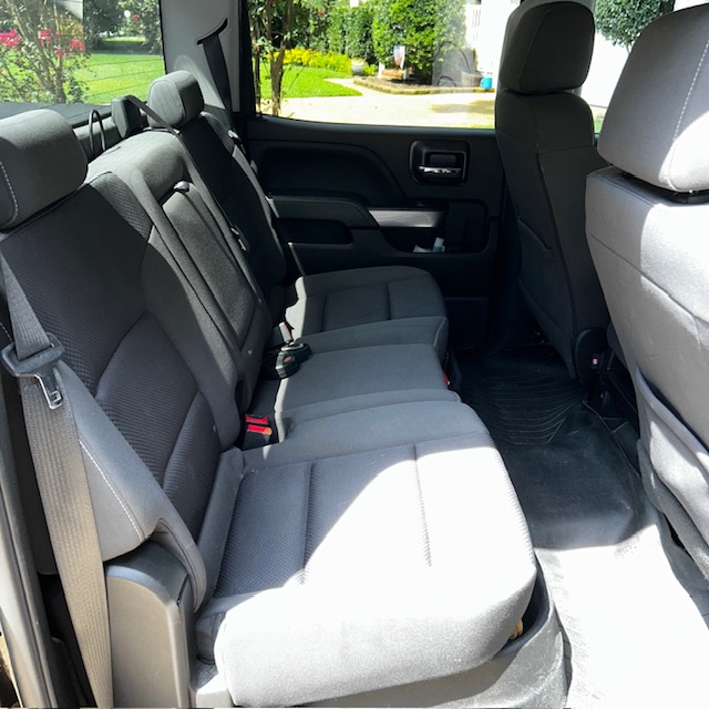Used 2018 Chevrolet Silverado 1500 LT w/ All Star Edition AWD/4WD image 9