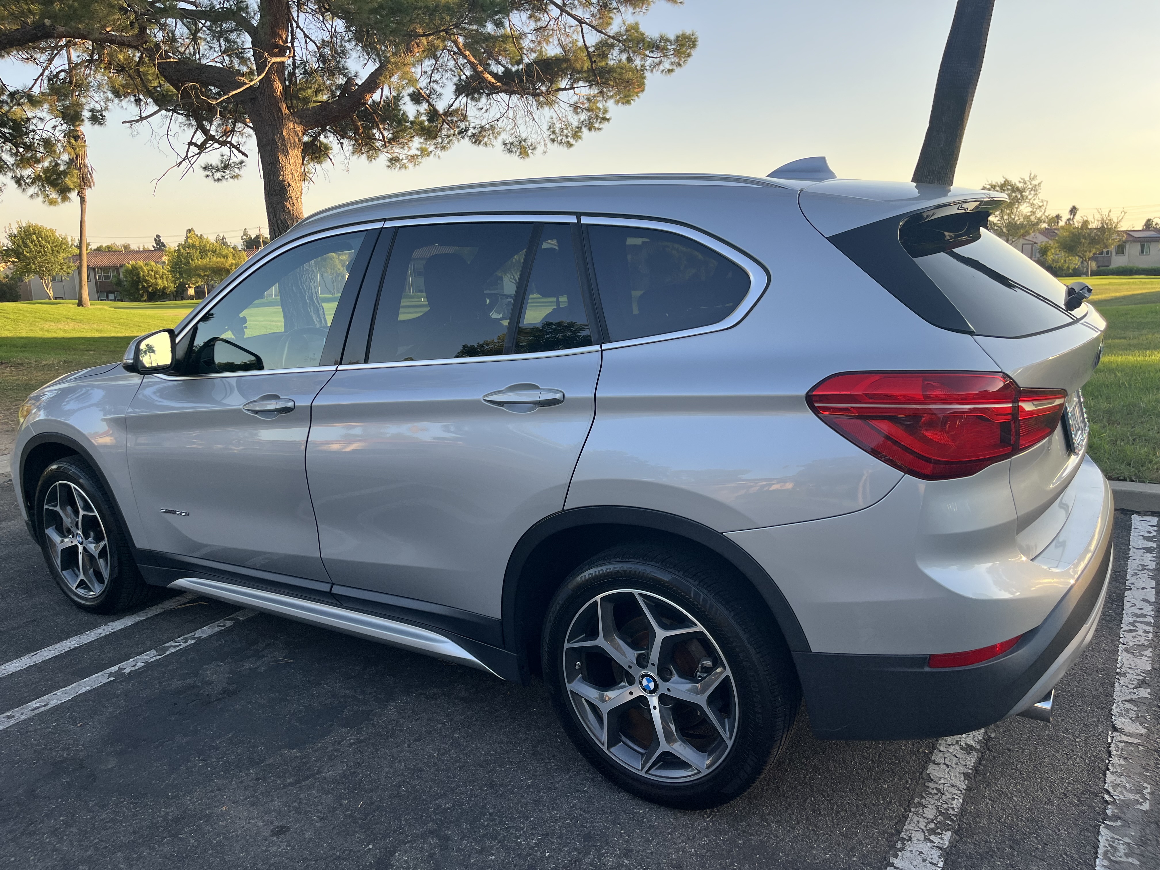 Used 2018 BMW X1 sDrive28i FWD image 2