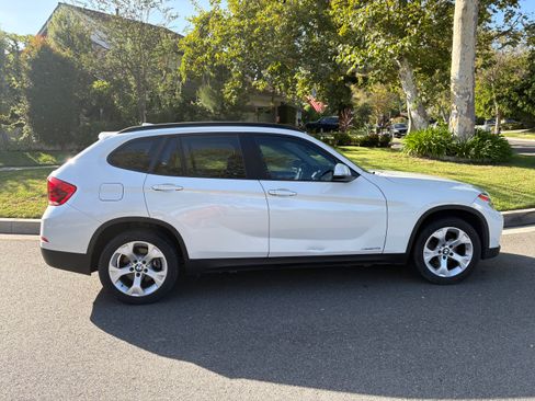 Used 2014 BMW X1 sDrive28i RWD image 5